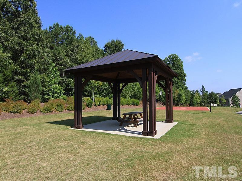Building Photo - 8526 Quarton Dr