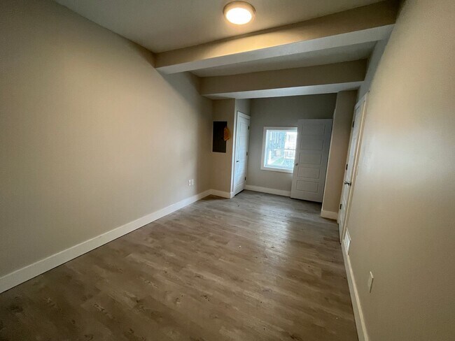 Building Photo - 1966 Randall Rd