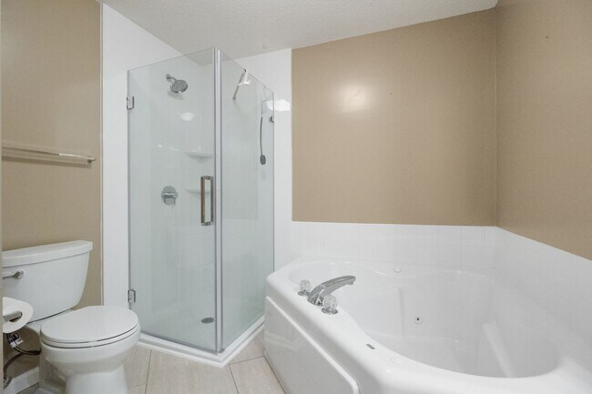 Building Photo - 207 Christenson Way NE