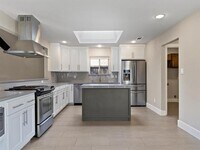 Building Photo - 7109 Canongate Dr