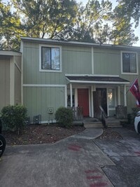 Building Photo - 454 Forest Hl