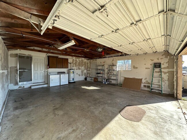 Building Photo - Three Bedroom - Country Living