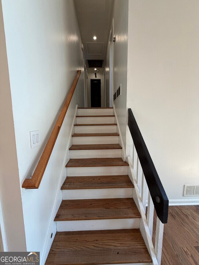 Building Photo - 1278 Laurel Summit Dr
