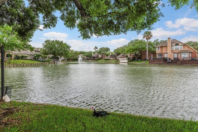 Building Photo - 1123 Misty Lake Dr