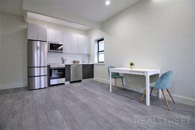 Floorplan - 446 Gates