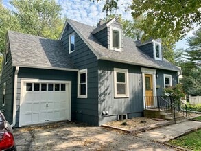 Building Photo - Renovated Beautiful Single Family House