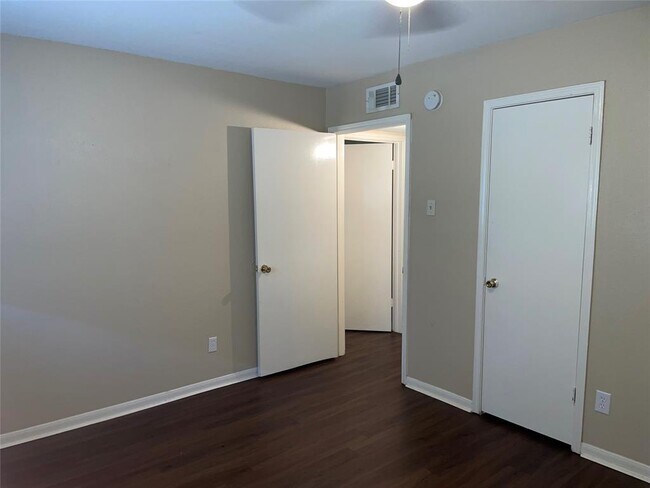 Building Photo - 4710 Airport Blvd