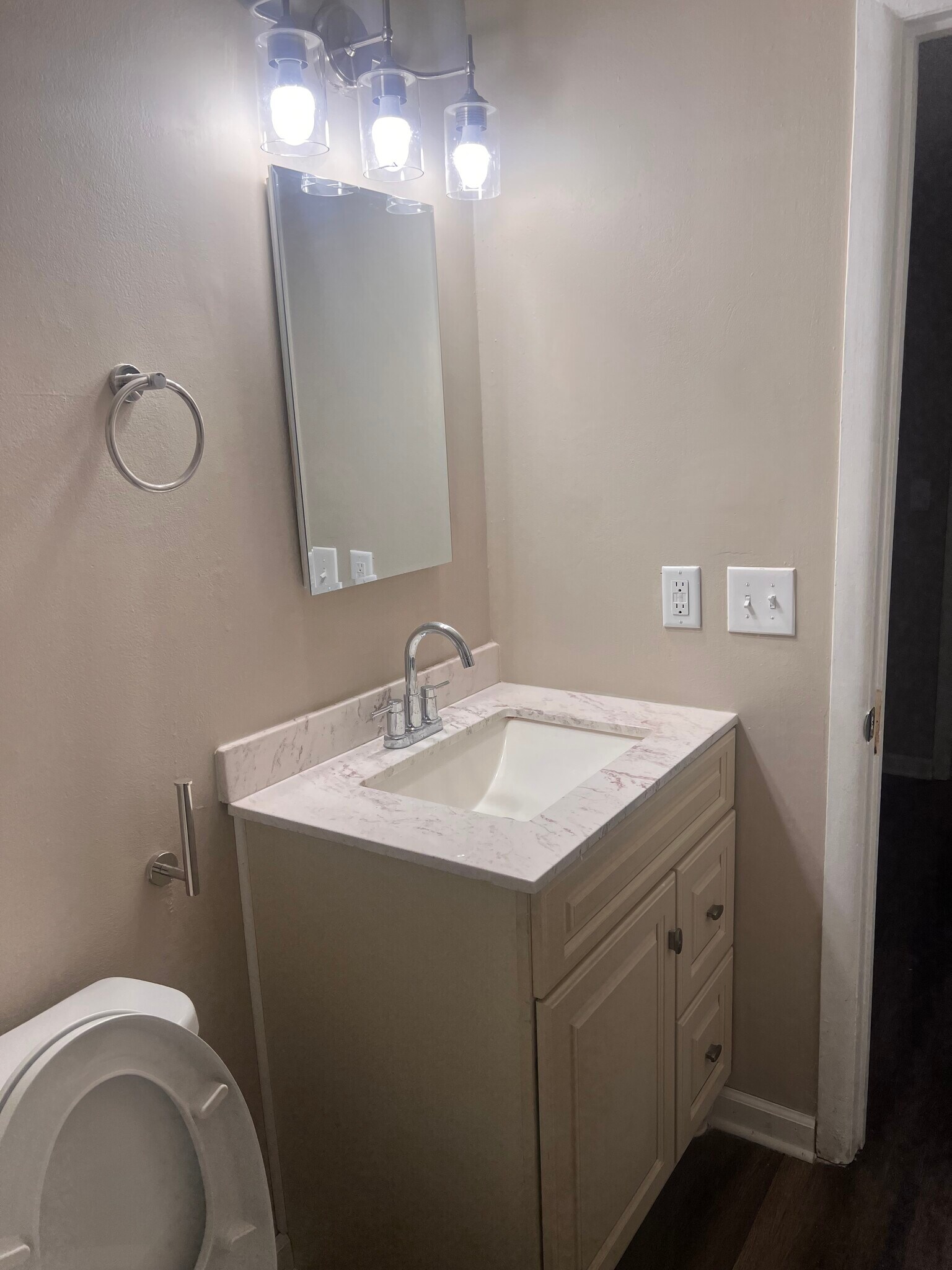 Bathroom - 715 Reynolds St