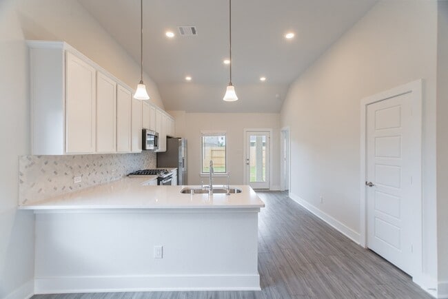 Building Photo - 10539 Preserve Wy