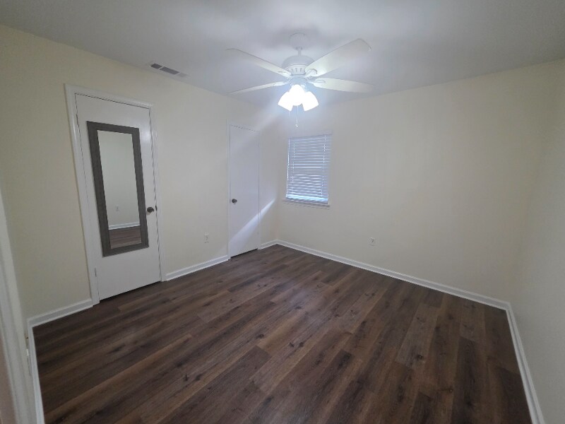 Building Photo - 4780 Pontchartrain Dr