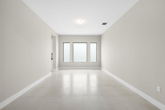 Building Photo - 20414 Juniper Bay Ave