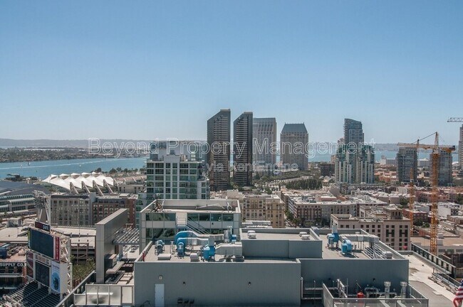 Building Photo - 321 Tenth Avenue