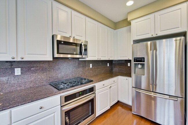 Building Photo - Modern Communication Hill Townhome | Panoramic Mountain Views