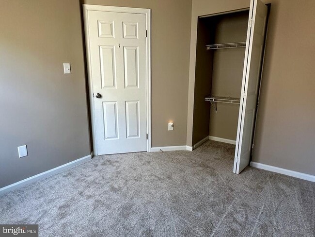 Building Photo - 310 Fleece Flower Dr