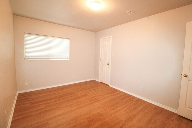 Building Photo - 9706 Battle Pass