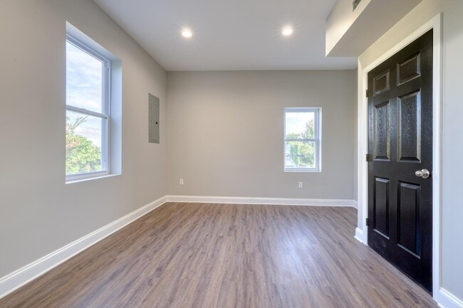 Building Photo - 1701 Edmondson Ave