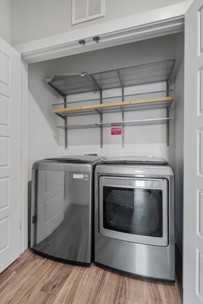 Building Photo - Luxury Burnet Road Condominium For Rent