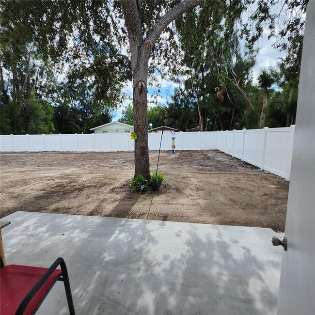 Building Photo - 15414 Avalon Ave