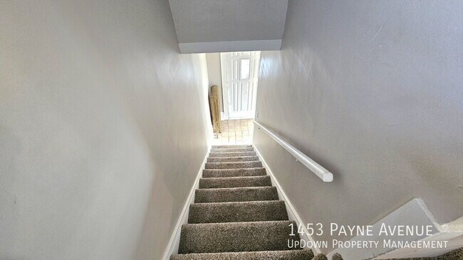 Building Photo - 1453 Payne Ave