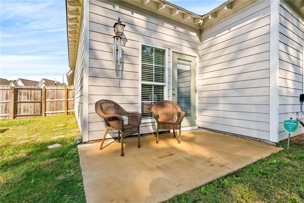 Building Photo - 1242 Burrow Cir