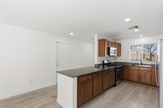 Building Photo - 3245 Aiken Way