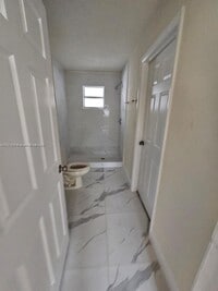 Building Photo - 1717 NW 69th St