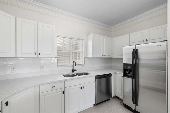 Building Photo - 4336 Bayside Village Dr