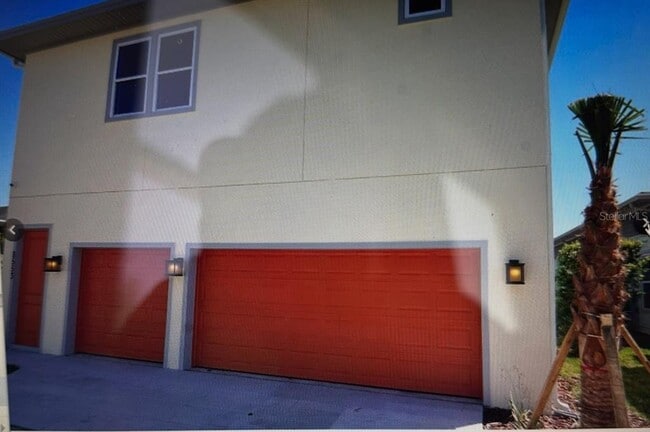 Building Photo - 8553 Dubochet St
