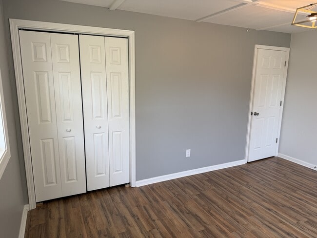 Building Photo - 1273 Halltown Rd