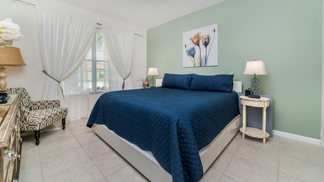 Building Photo - 4079 Oak Tree Dr