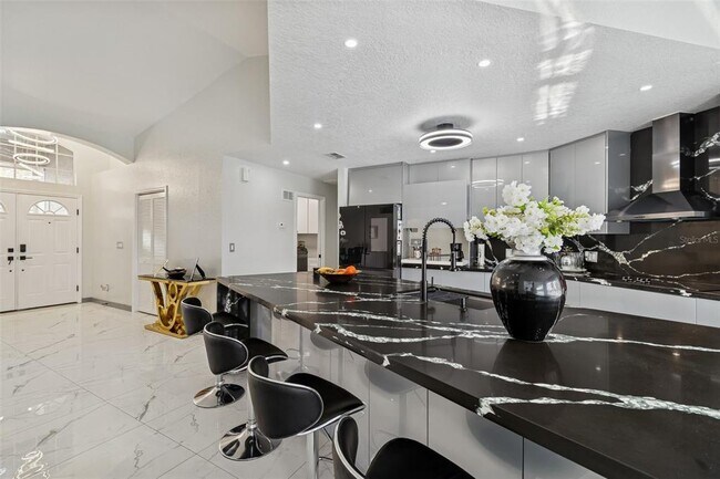 Building Photo - 1062 Greenturf Rd