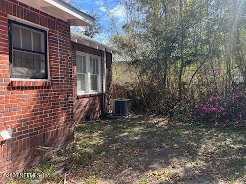 Building Photo - 678 Ivy St