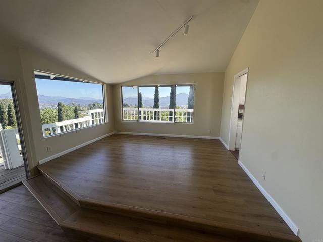 Building Photo - 11183 Rolling Hills Dr