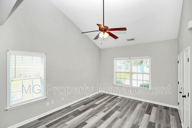 Building Photo - 162 Brookshire Dr
