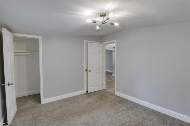 Building Photo - 74 Rountree Rd