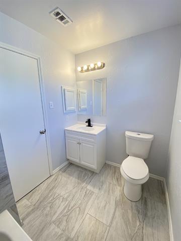 Building Photo - 4150 Briar Hill Dr