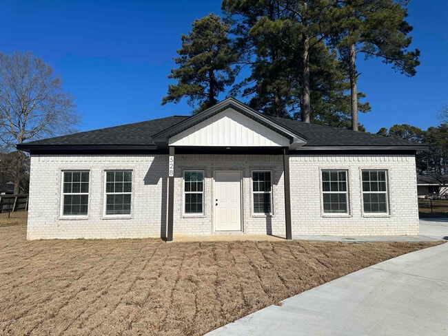 Building Photo - 528 Bowser Rd