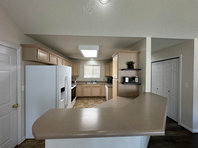 Building Photo - 803 Ames Dr