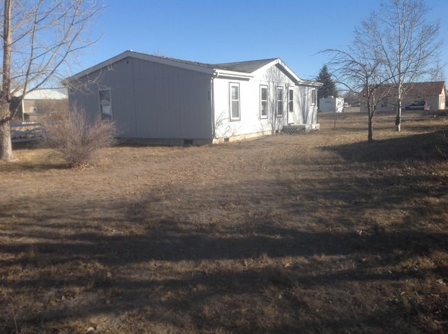 Building Photo - 413 W Front St