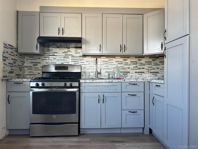 Building Photo - 139 Derby St