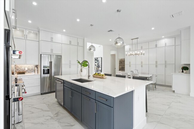 Building Photo - 12466 Solana Bay Cir