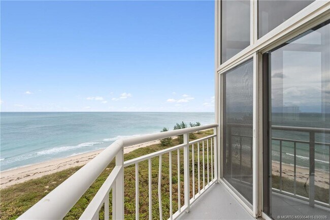 Building Photo - 3870 N Hwy A1A