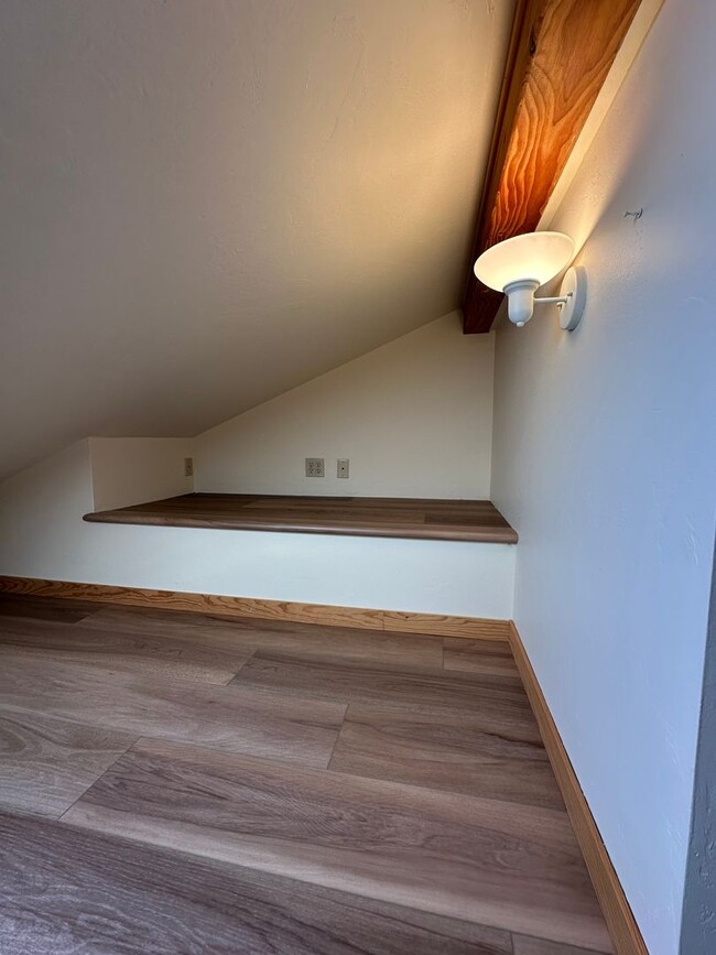 Building Photo - Charming Studio Loft in Arcata – Close to Plaza & Cal Poly Humboldt