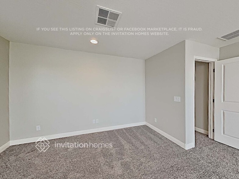 Building Photo - 6863 E Boise St
