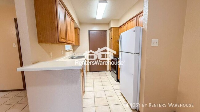 Building Photo - 13480 S Thorntree Dr