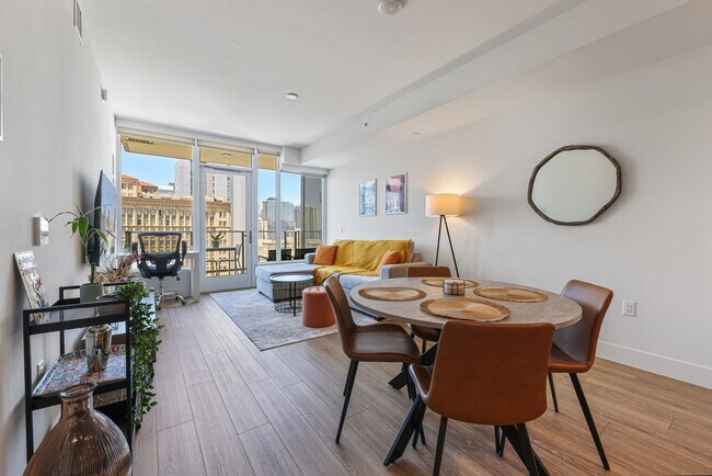 Building Photo - 702 Broadway-SI FL13-ID1251881P