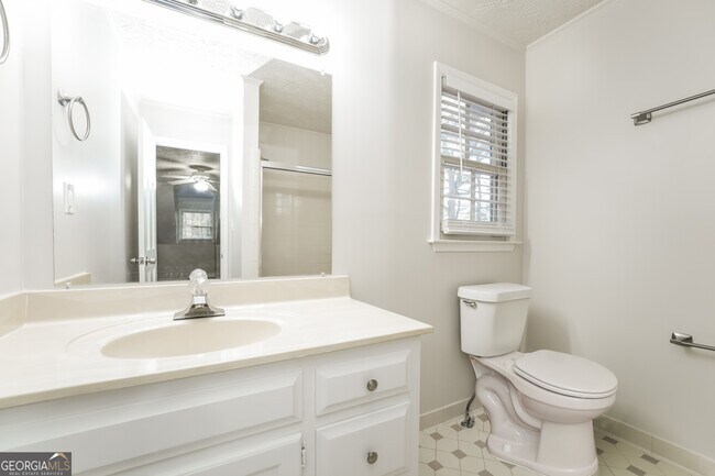 Building Photo - 180 Wills Way