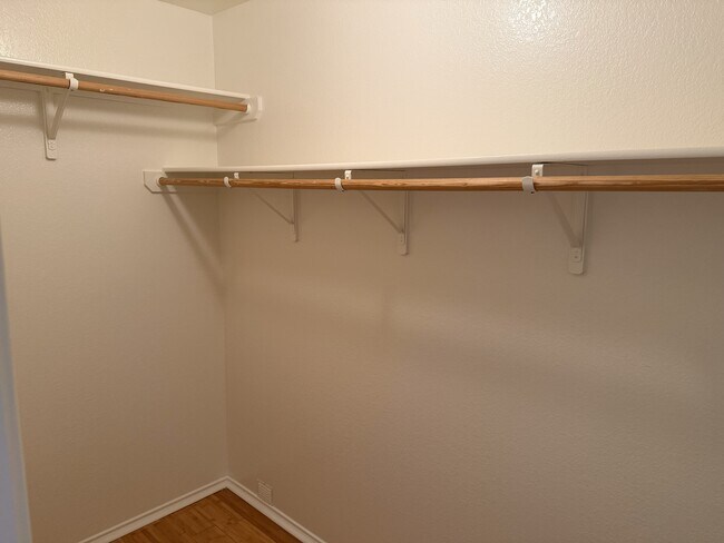 Building Photo - 216 Pullman Pl Blvd