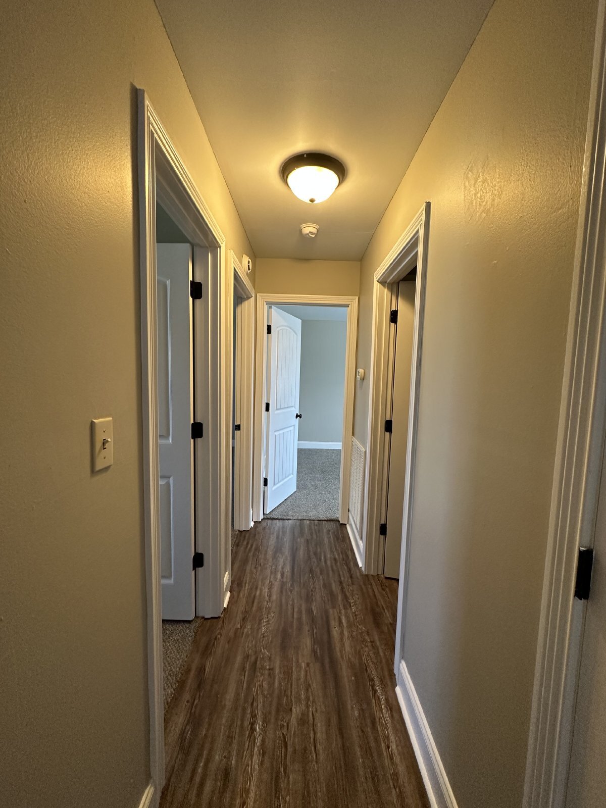 Building Photo - 335 Woodale Dr