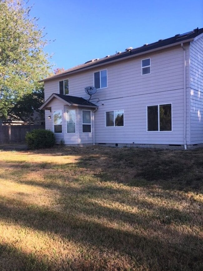 Building Photo - Spacious 4 Bedroom Home in North Corvallis Cul-de-Sac